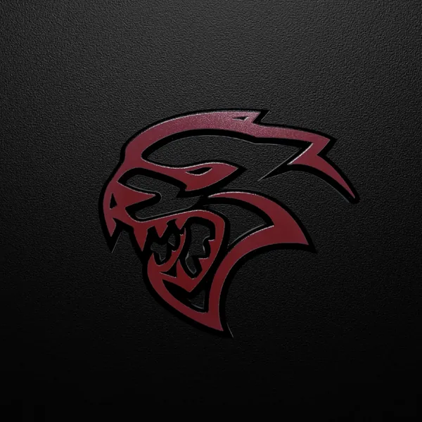 HELLCAT emblema – lipdukas ant juodo paviršiaus